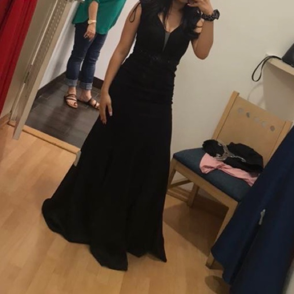 Black Formal Long Dress (NEW)